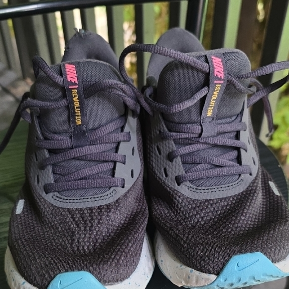 Nike Black and Coral Athletic Shoes - Picture 4 of 12